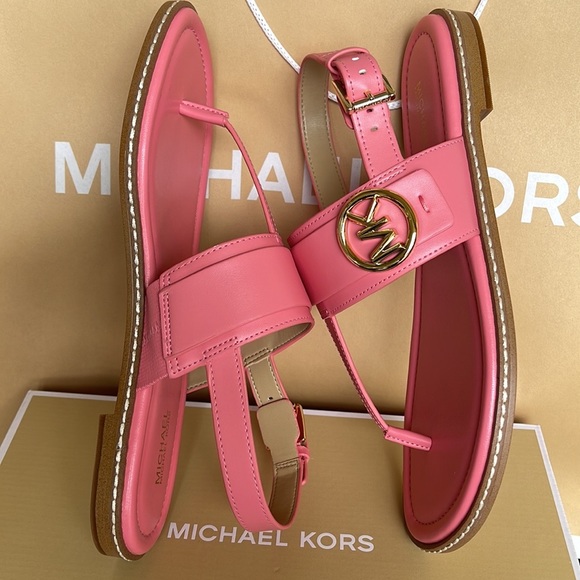 MICHAEL KORS KARMEN THONG SANDALS FAUX LEATHER TEA ROSE
49S2CRFA1L - Picture 2 of 16